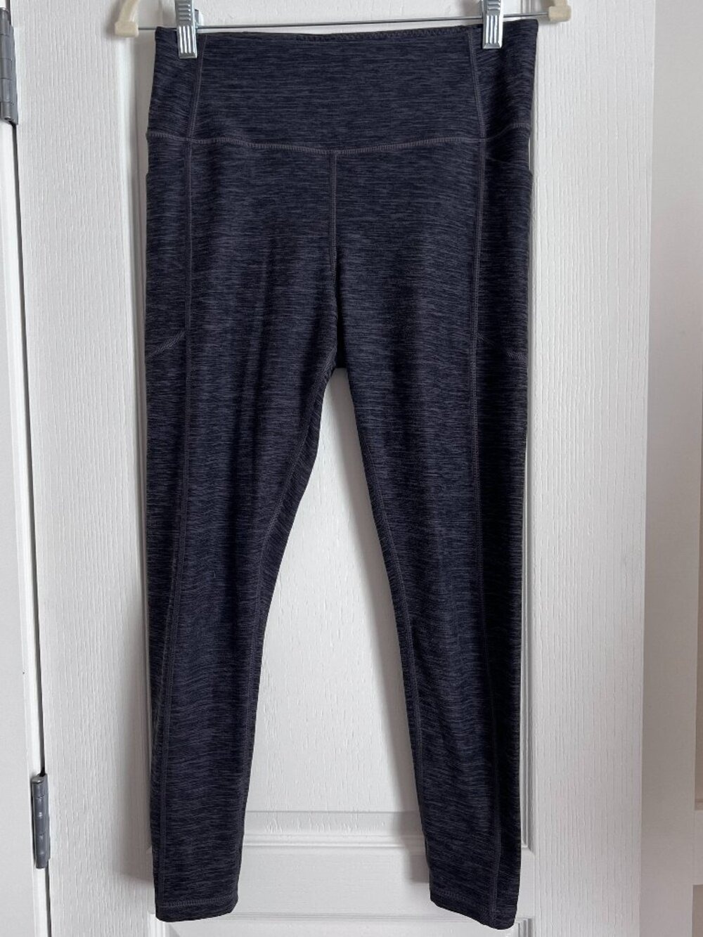 Victoria's Secret Essential High-Rise Pocket Leggings Charcoal Gray - Size 10 - Picture 2 of 7